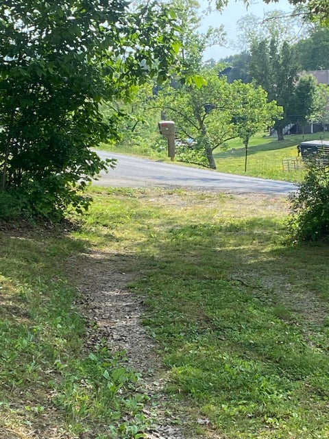 Photo #3: 365 Barrett Lane