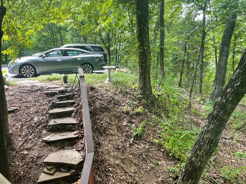 Photo #6: 307 Hickory Bluff