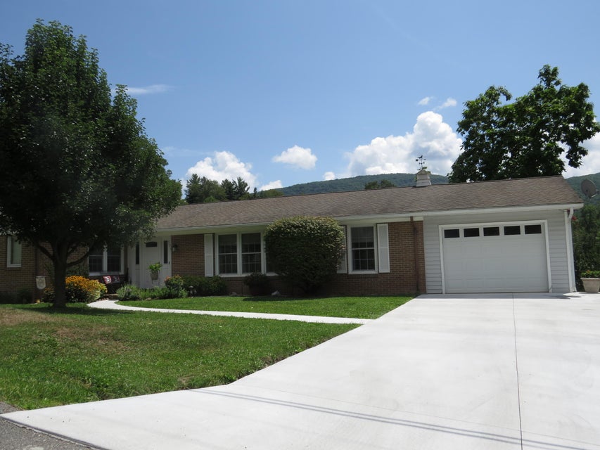 Photo #2: 535 Hagan Avenue
