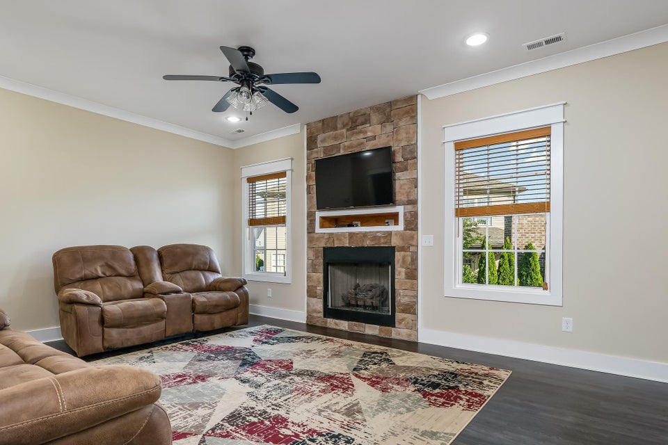 Photo #38: 3216 Monroe Way
