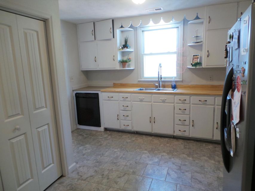 Photo #11: 3249 Ashley Street