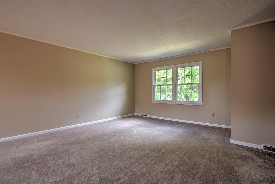 Photo #4: 2200 Camelot Circle