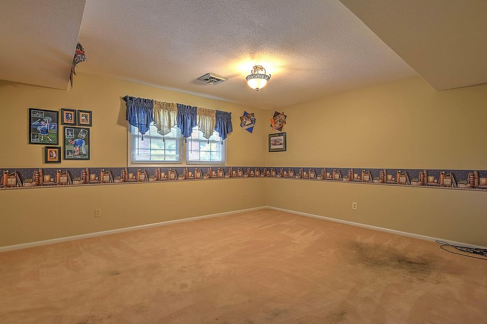 Photo #28: 2200 Camelot Circle