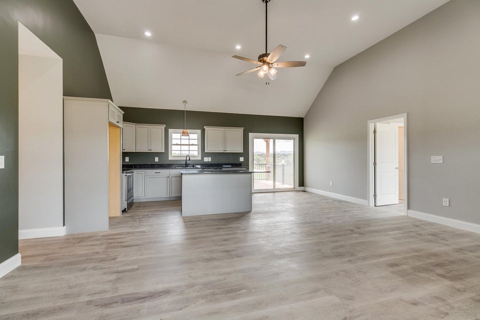 Photo #10: 1054 Henderson Court