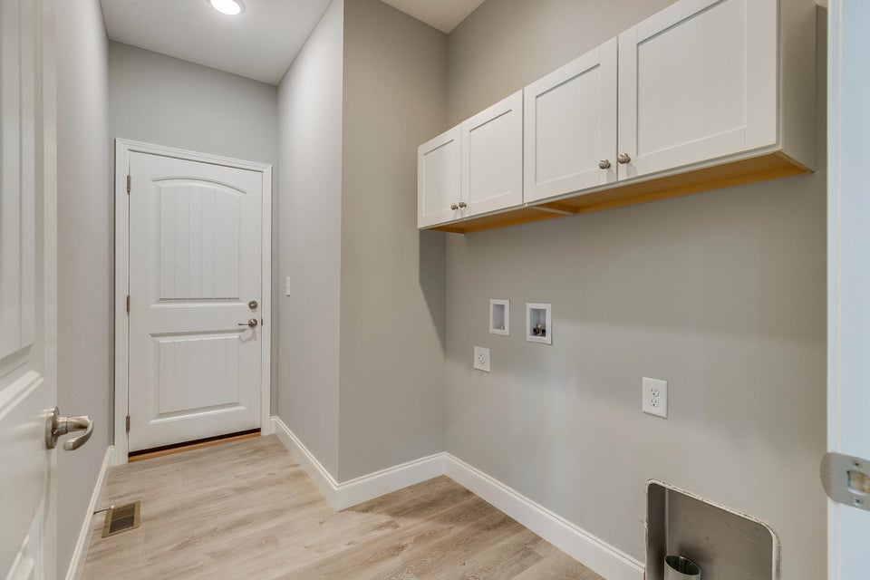Photo #29: 1054 Henderson Court