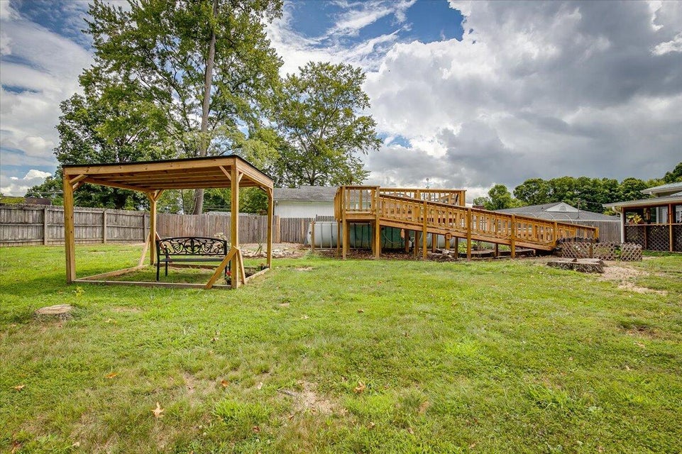 Photo #32: 2116 Beechnut Drive