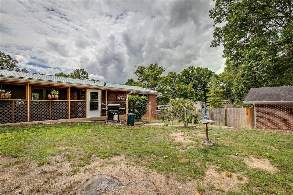 Photo #33: 2116 Beechnut Drive