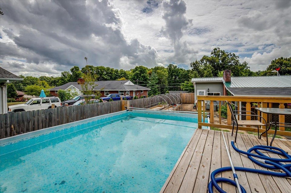 Photo #36: 2116 Beechnut Drive