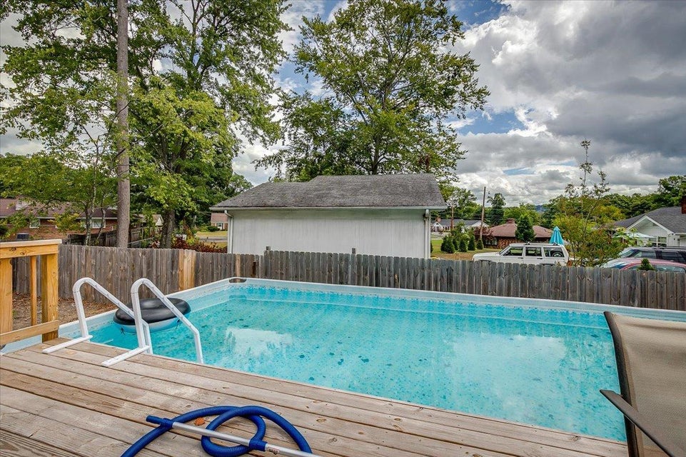 Photo #37: 2116 Beechnut Drive
