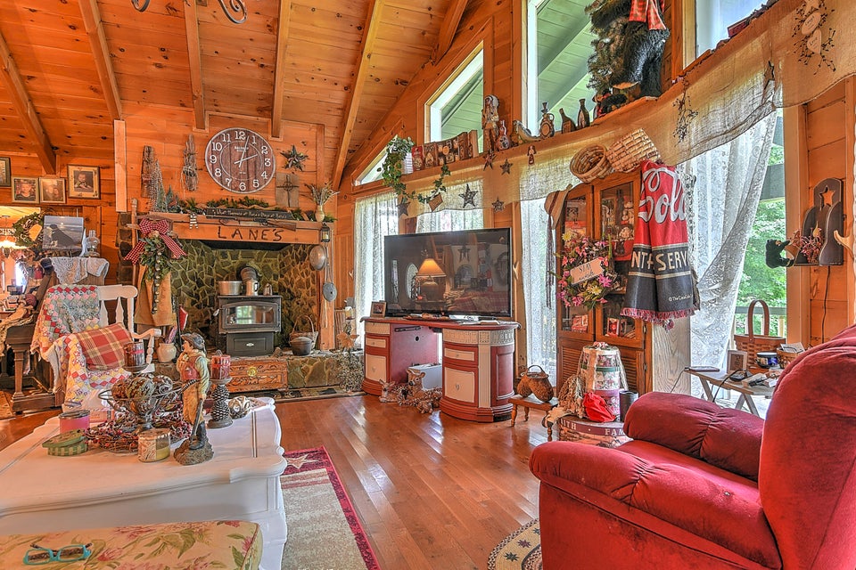 Photo #7: 451 Ozark Drive