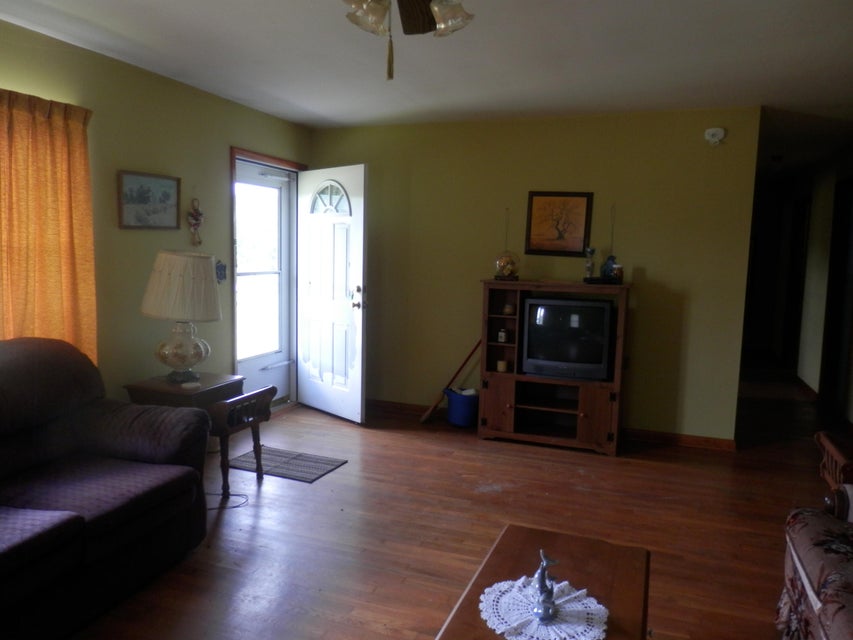 Photo #7: 252 Eagle Ridge Drive