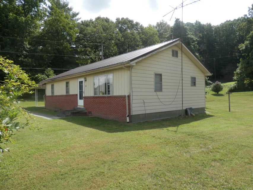 Photo #6: 252 Eagle Ridge Drive