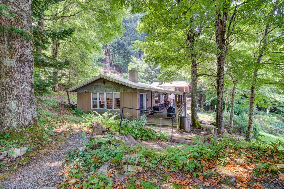 Photo #3: 117 Rustic Log Cabin Lane
