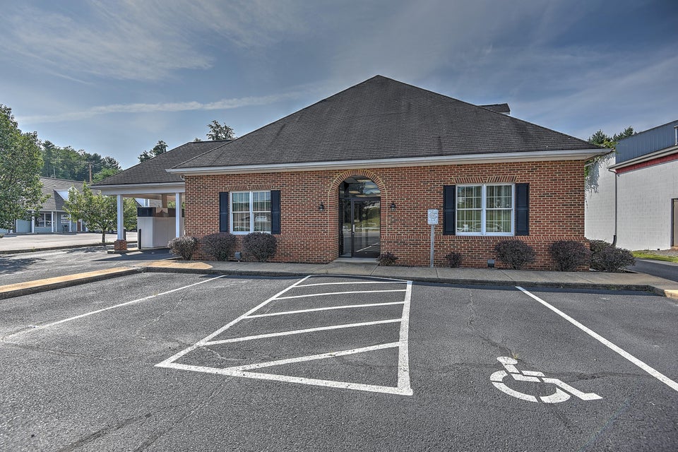 Photo #9: 966 Main Street
