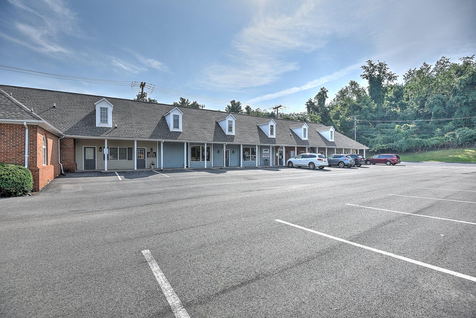 Photo #4: 966 Main Street
