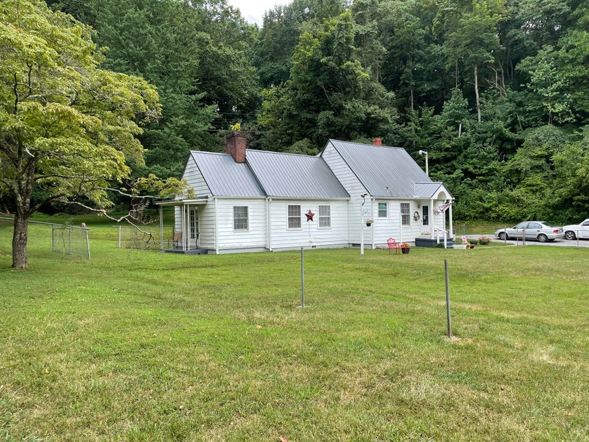 Photo #3: 714 Tuggle Hill Road