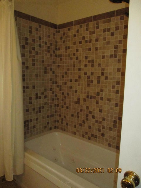 Photo #28: 252 Overhill Drive