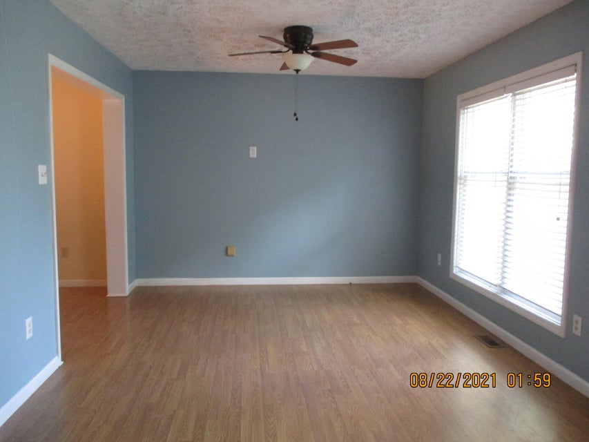 Photo #7: 252 Overhill Drive