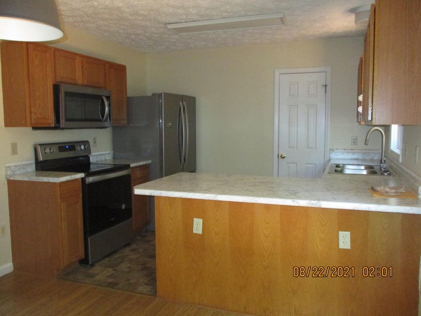 Photo #11: 252 Overhill Drive