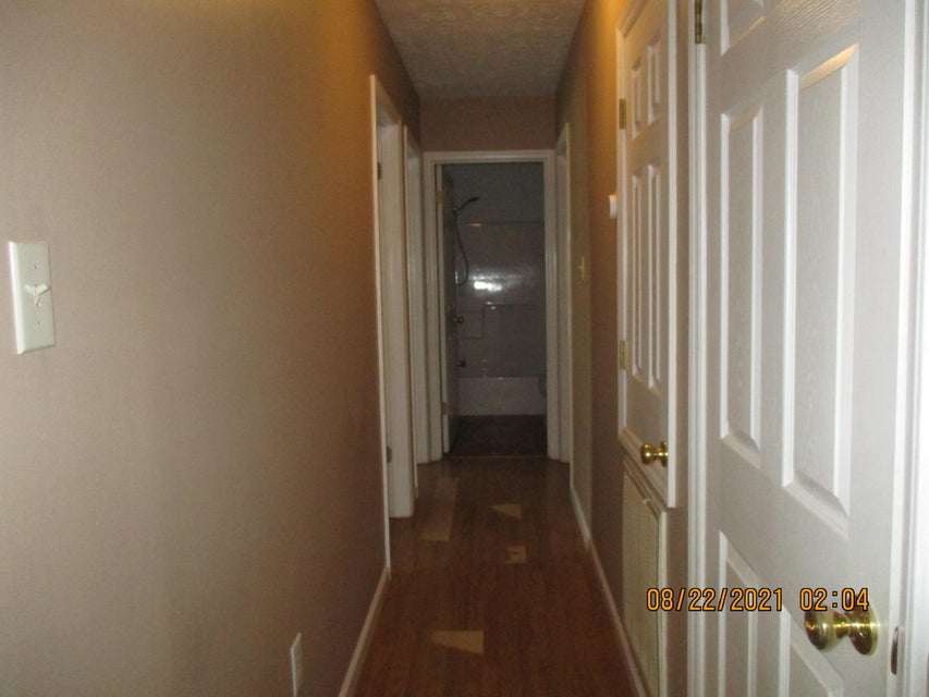 Photo #15: 252 Overhill Drive