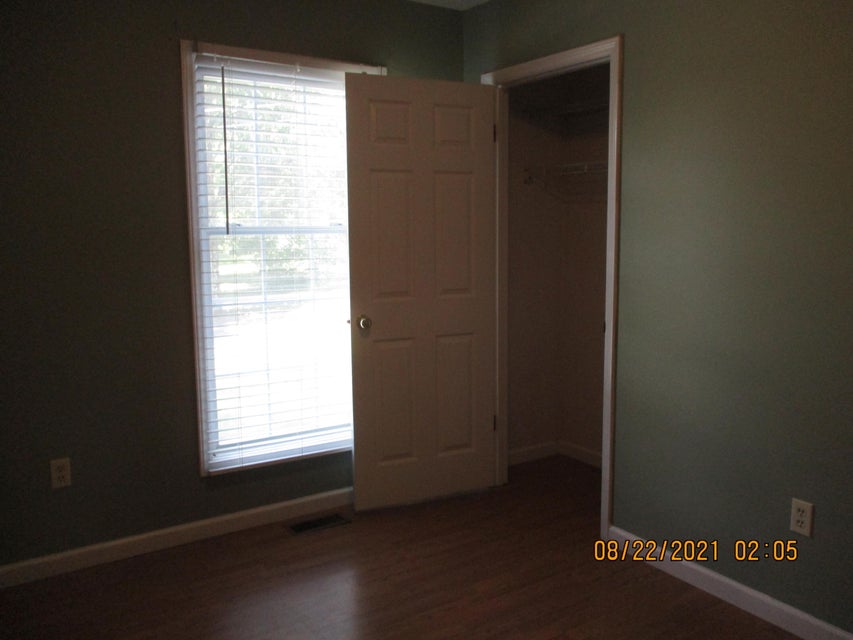 Photo #16: 252 Overhill Drive