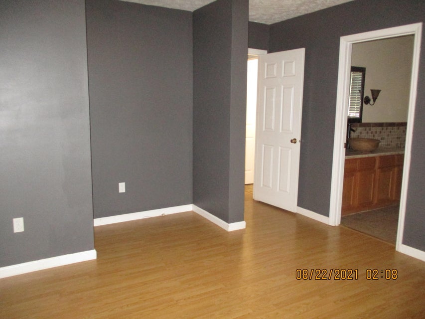 Photo #26: 252 Overhill Drive