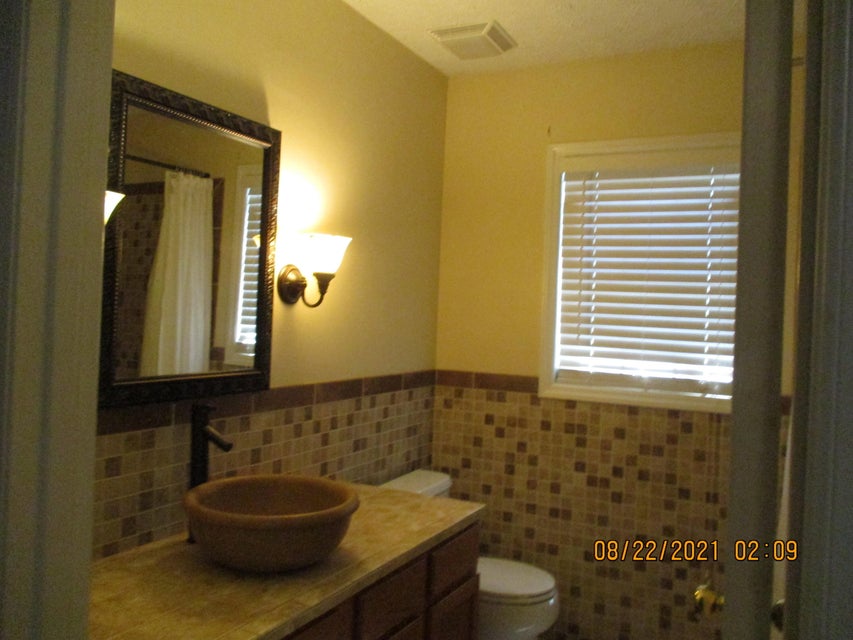 Photo #27: 252 Overhill Drive