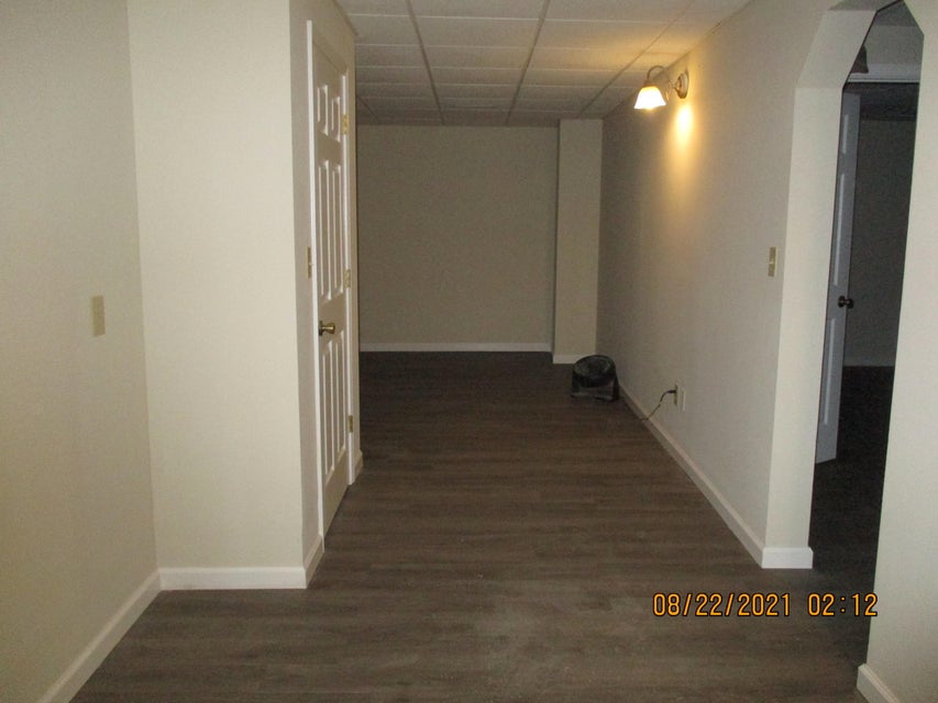 Photo #30: 252 Overhill Drive