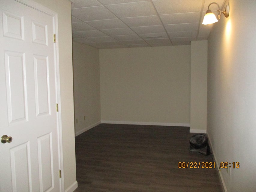Photo #36: 252 Overhill Drive