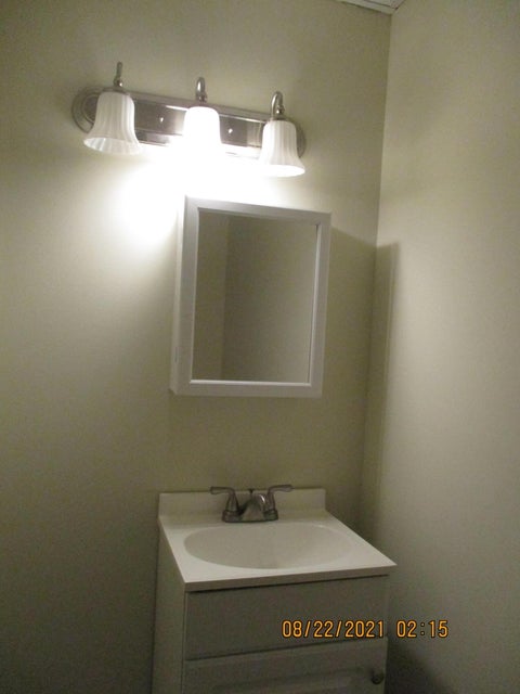 Photo #34: 252 Overhill Drive