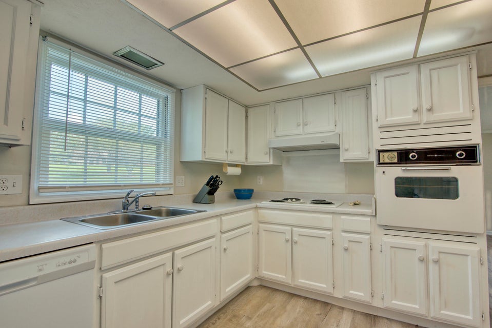Photo #11: 2208 Cloverdale Road