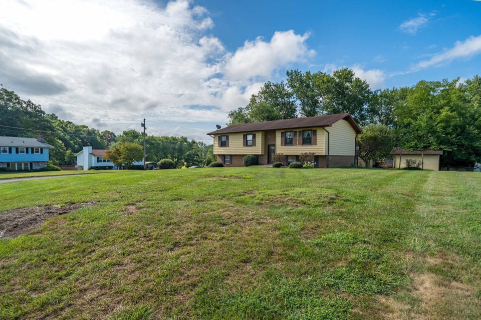 Photo #29: 169 Greenmeadow Lane