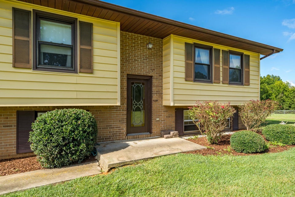 Photo #33: 169 Greenmeadow Lane