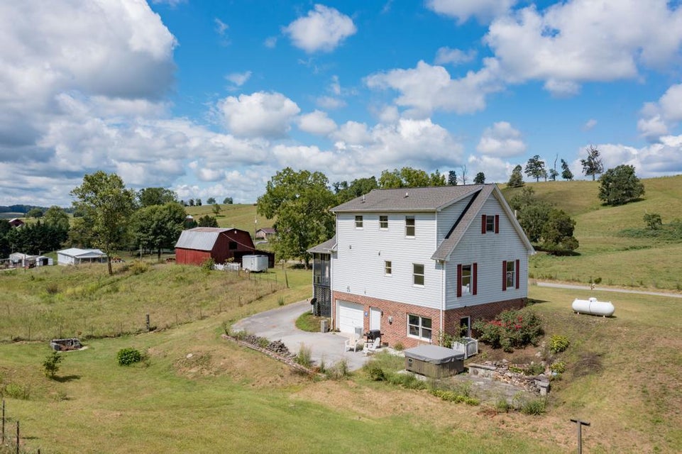 Photo #4: 776 Glendale Road
