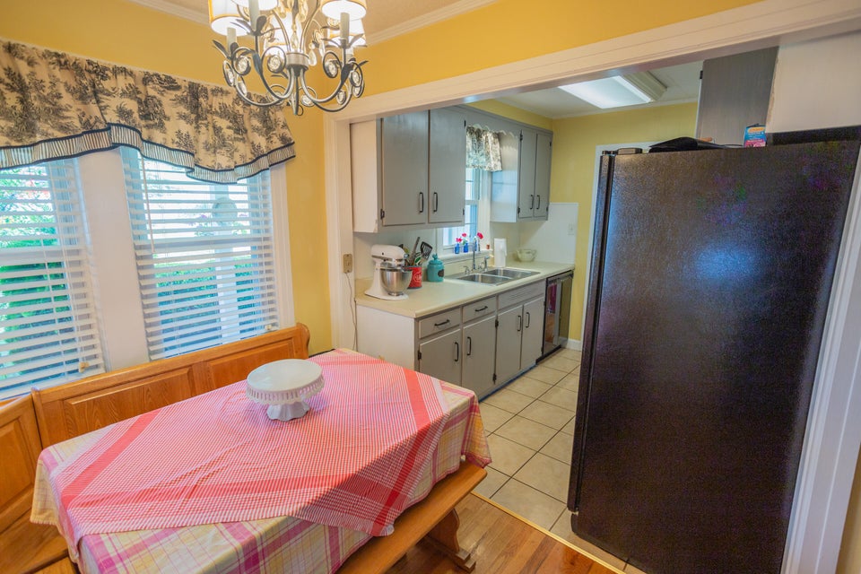 Photo #14: 800 Southside Avenue