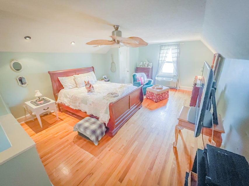 Photo #18: 800 Southside Avenue