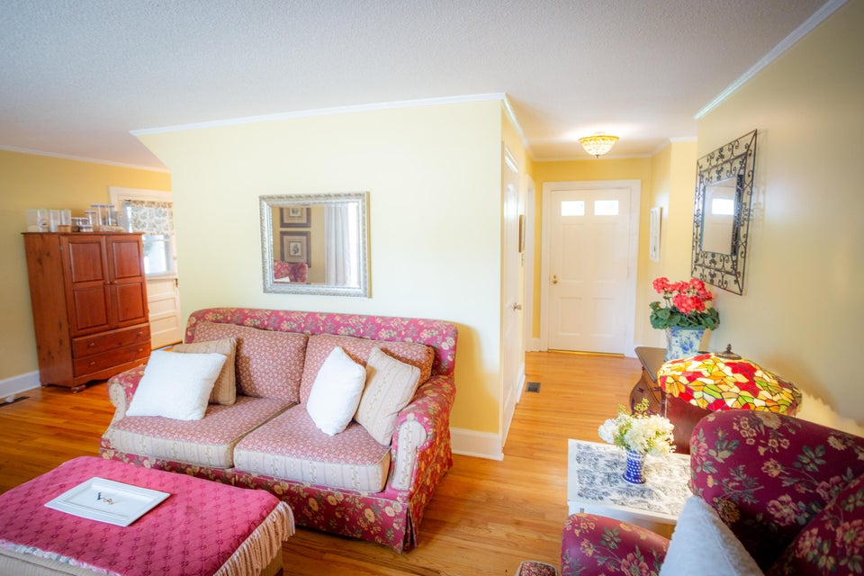 Photo #10: 800 Southside Avenue