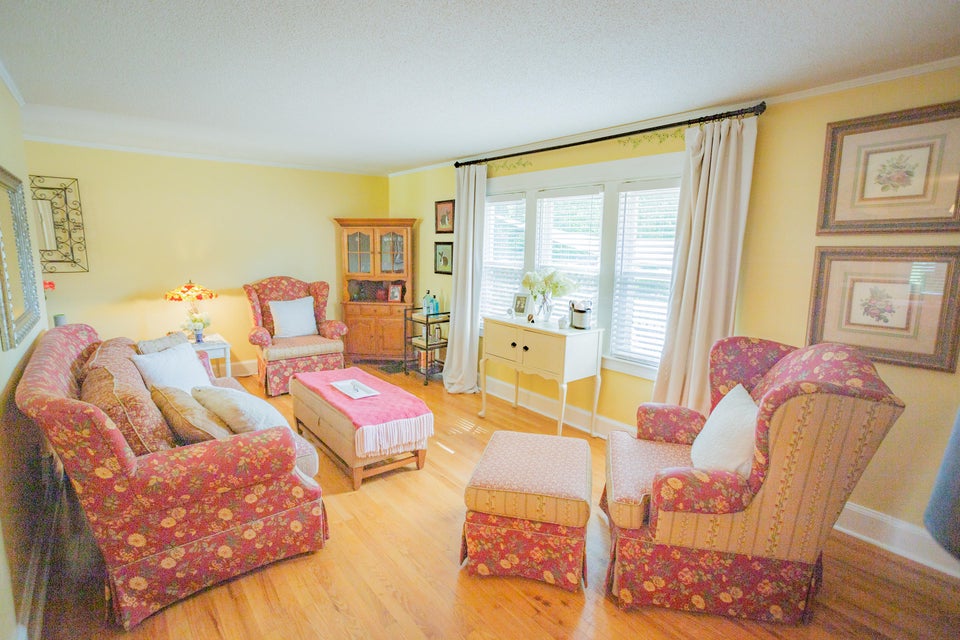 Photo #8: 800 Southside Avenue