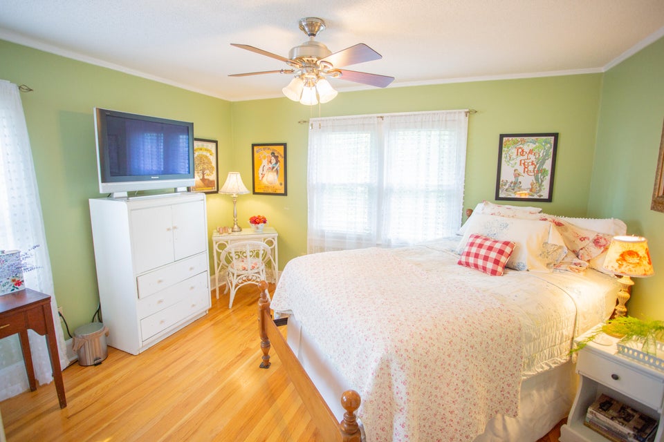 Photo #22: 800 Southside Avenue