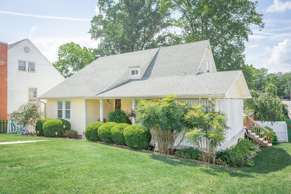 Photo #3: 800 Southside Avenue