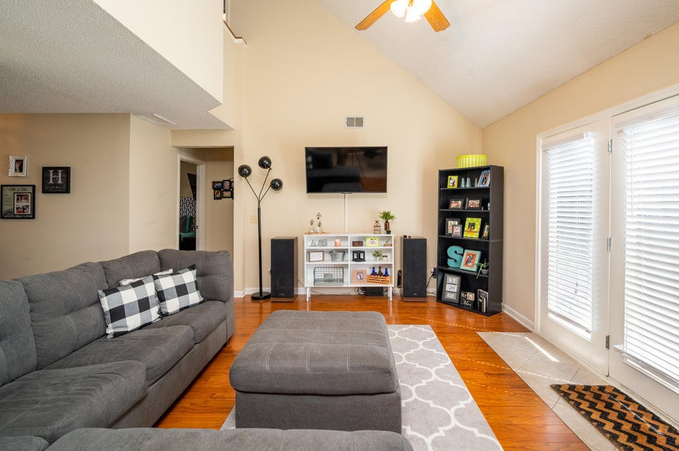 Photo #7: 2340 Louita Avenue