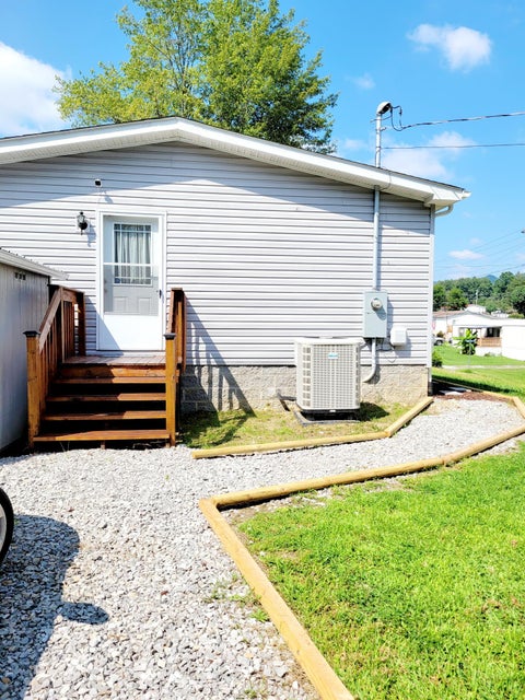Photo #4: 508 Central Street