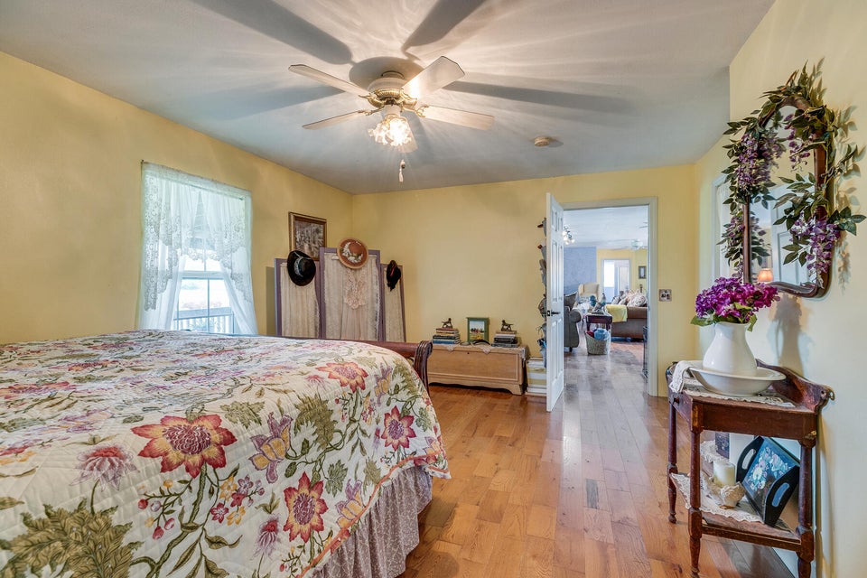 Photo #23: 715 Gilbreath Road