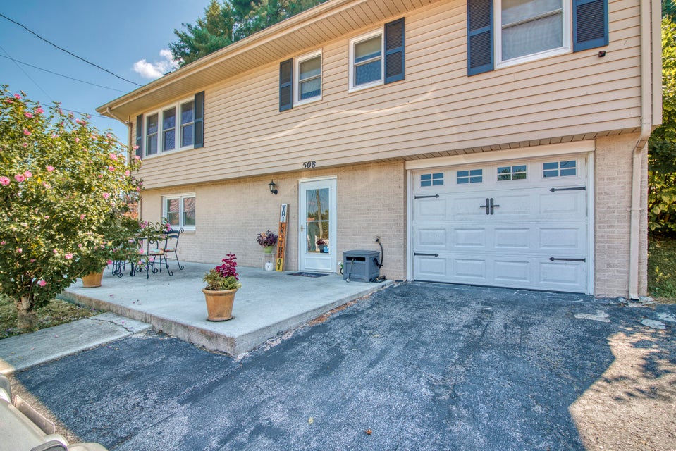 Photo #2: 170 Montrose Drive