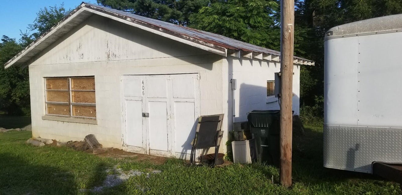 Photo #4: 406 Cypress Street