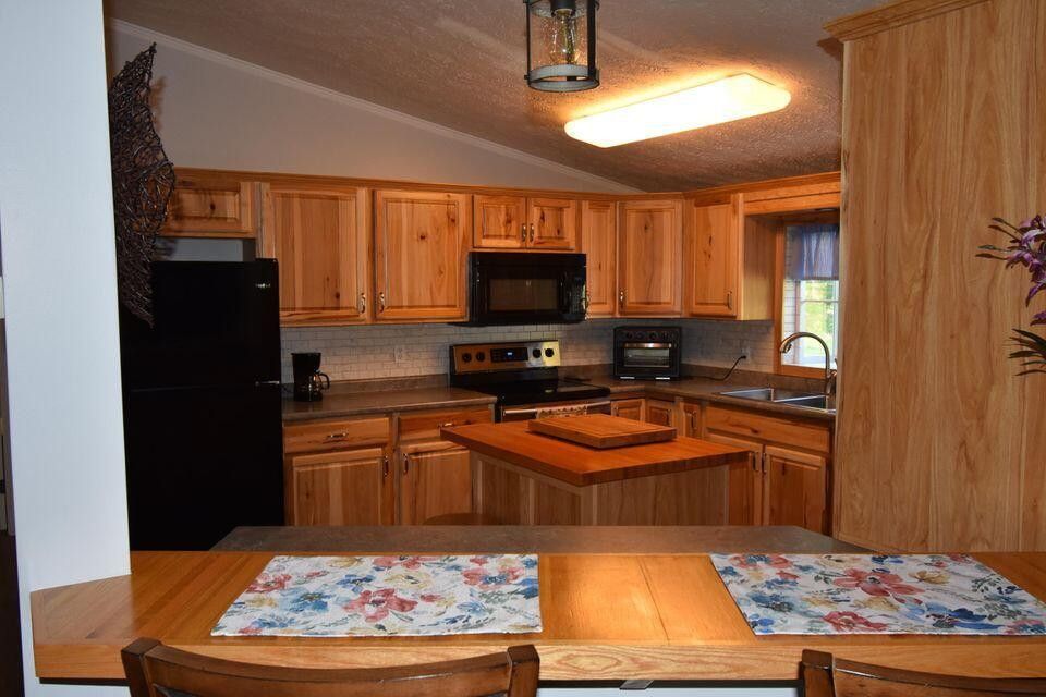 Photo #10: 616 Sinks Road
