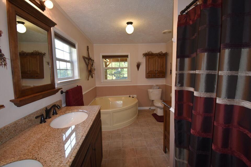 Photo #24: 616 Sinks Road