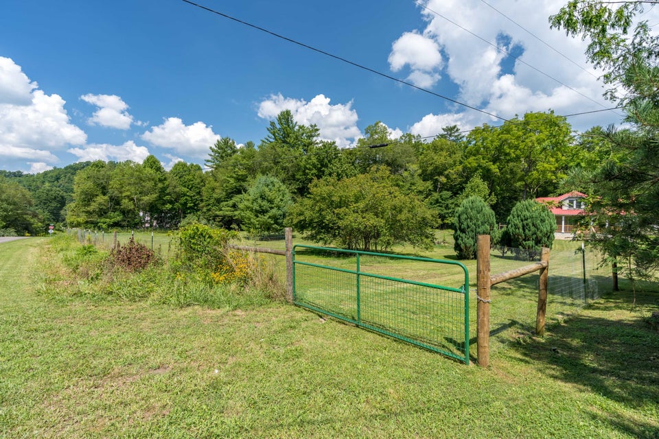 Photo #4: 157 Arnold Town Road