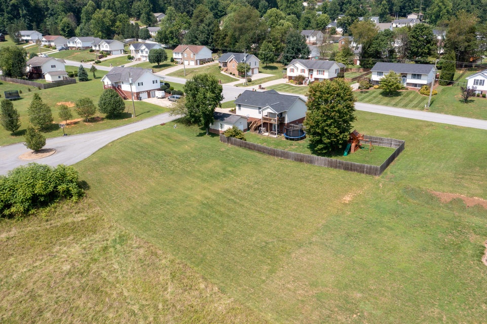 Photo #3: 707 Whippoorwill Court