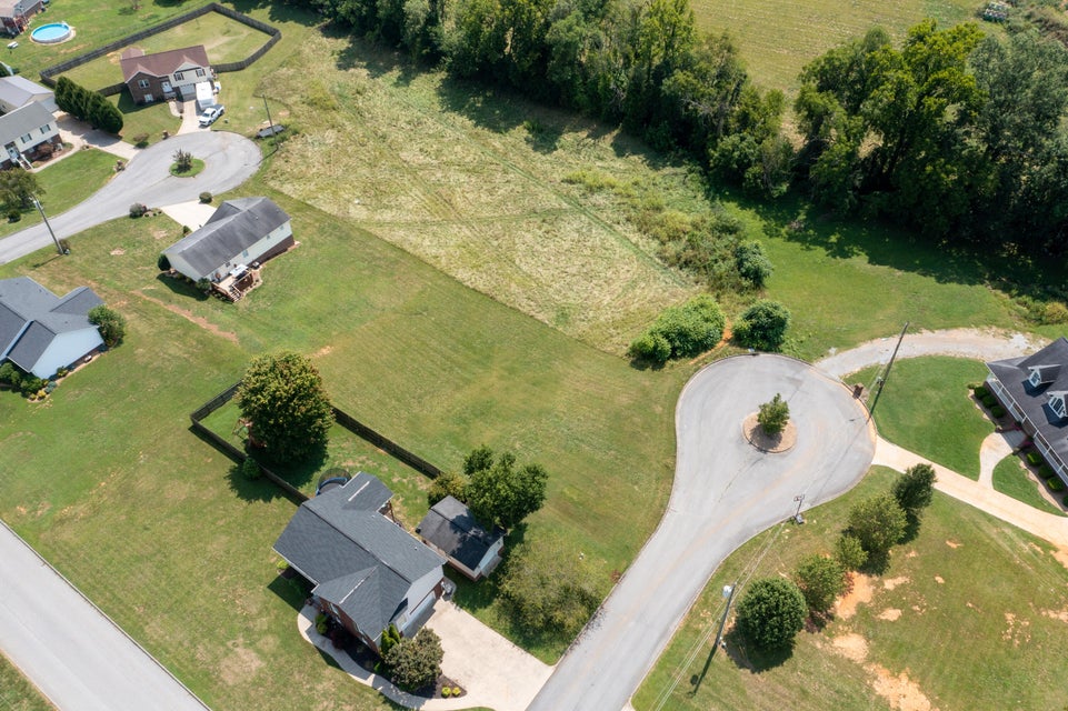 Photo #5: 707 Whippoorwill Court